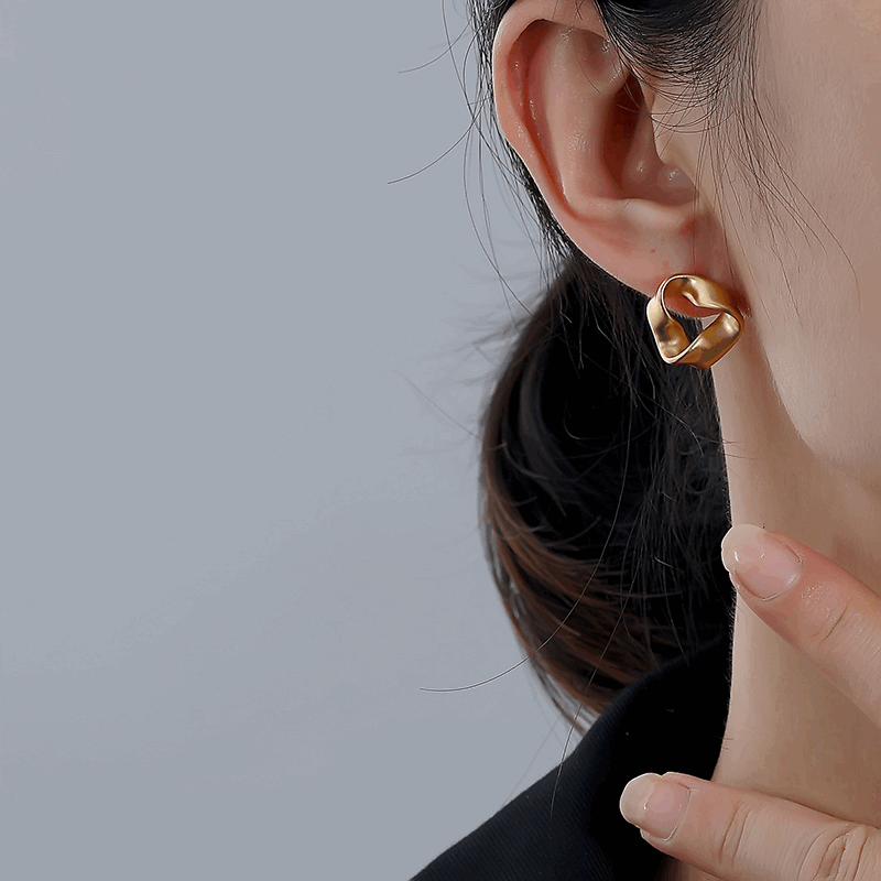 Geometry Convolve Stud Earrings